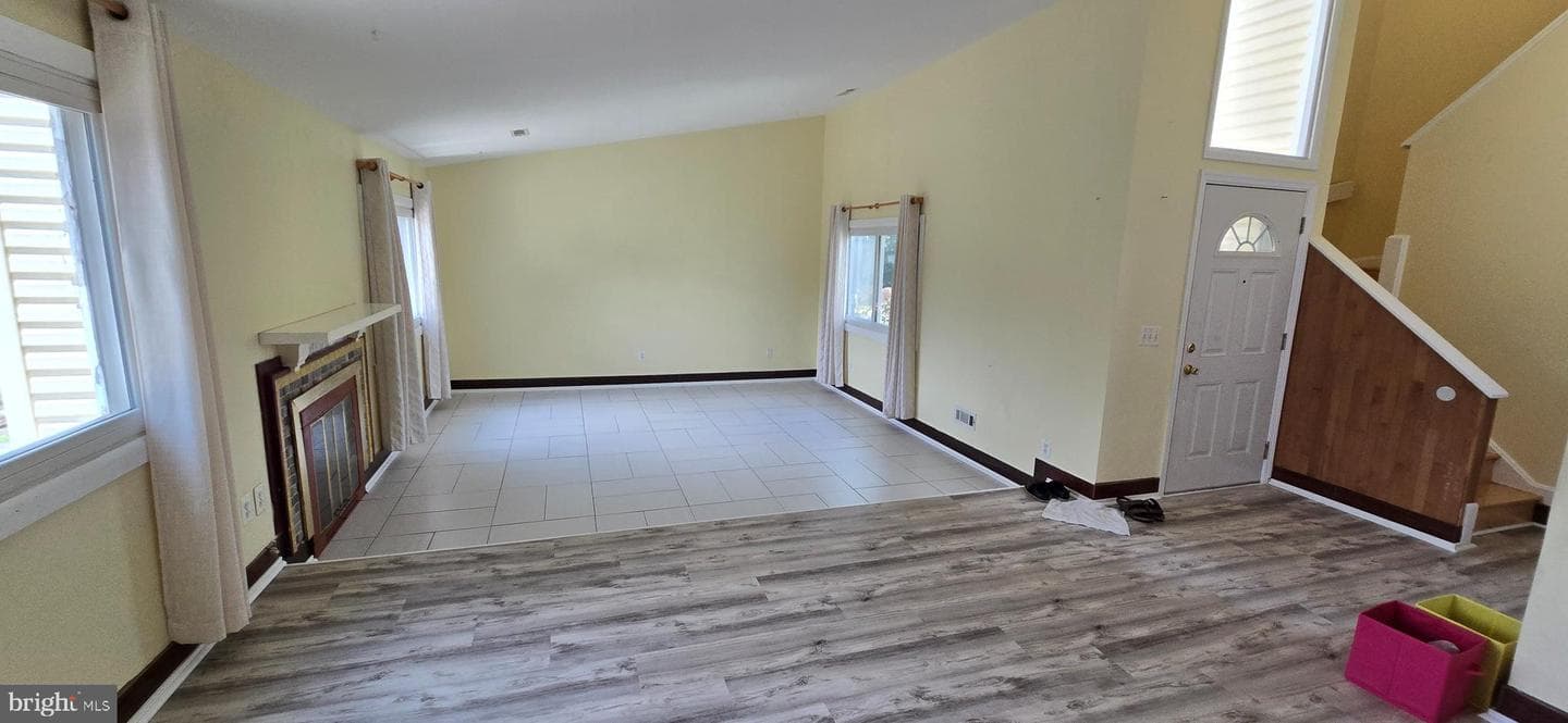 350 Juniper Court photo 31
