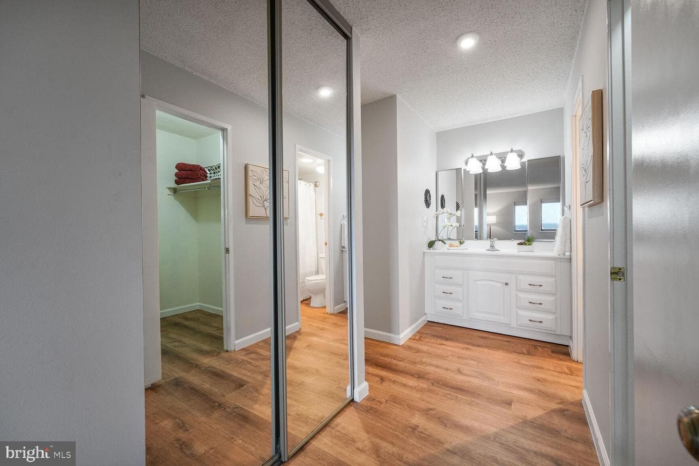 5902 Mount Eagle Drive #1209 photo 15