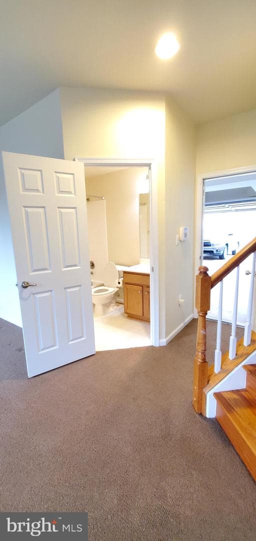 5685 Faircloth Court photo 2