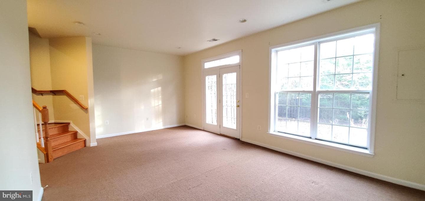 5685 Faircloth Court photo 3