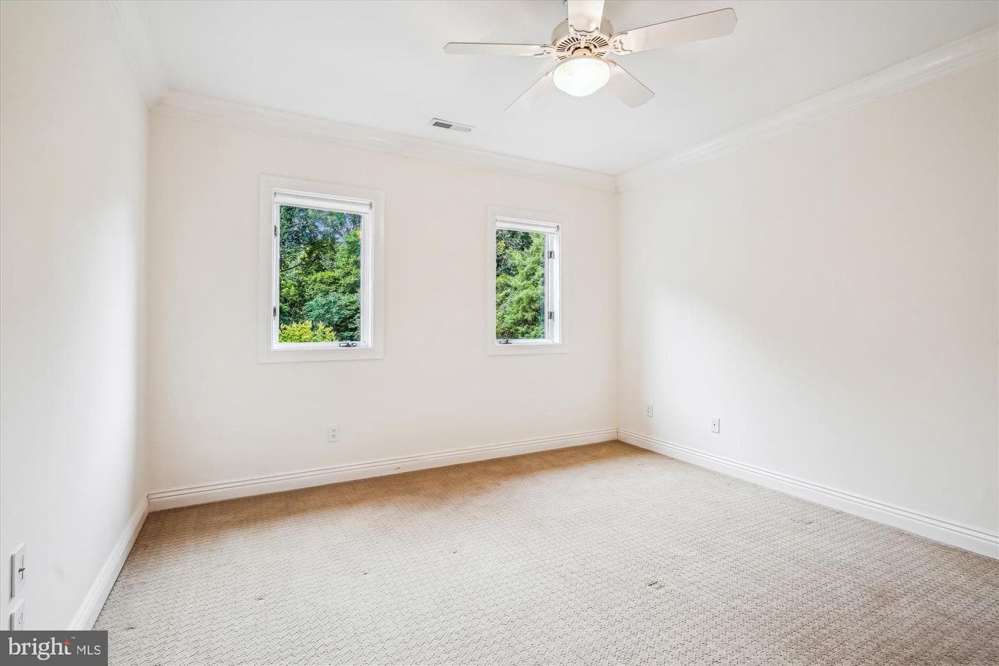 8902 Chequers Way photo 39