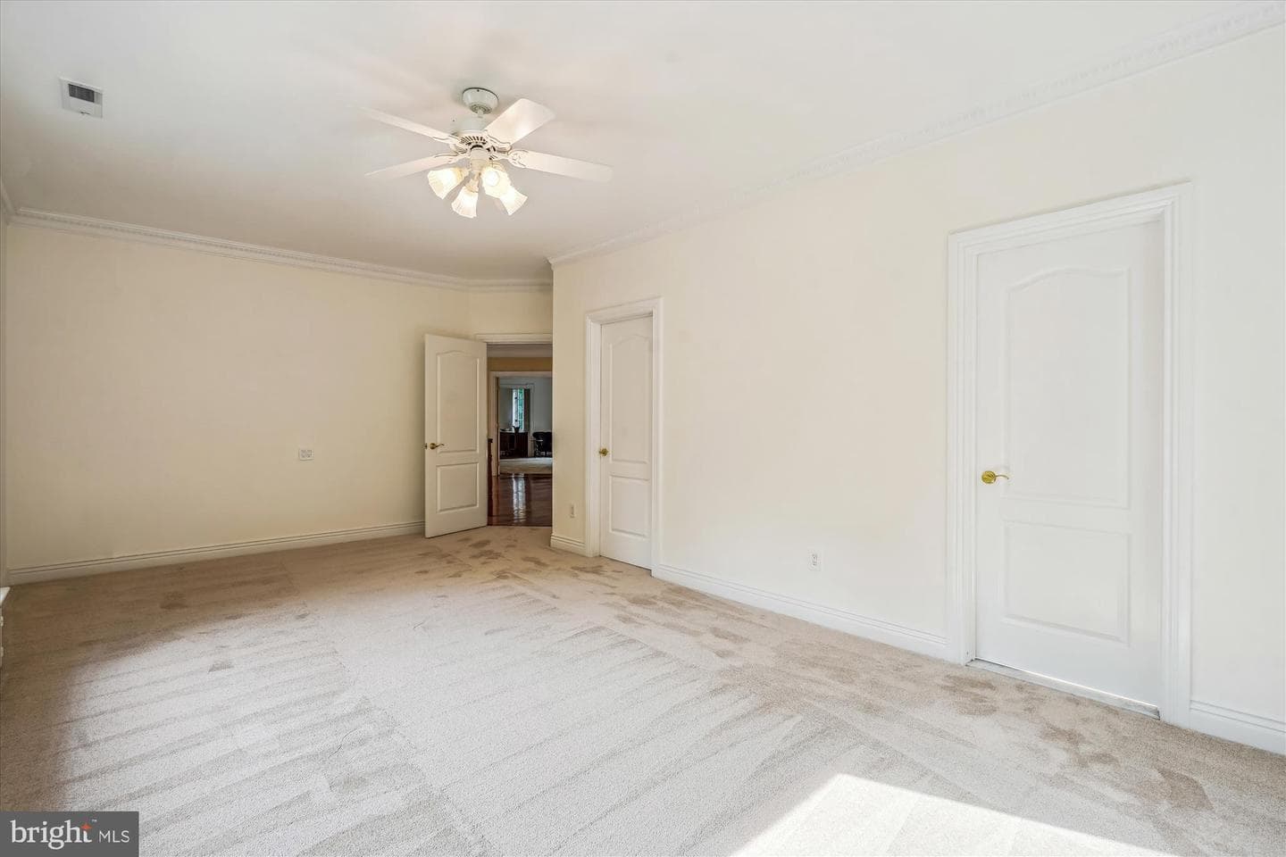 8902 Chequers Way photo 43
