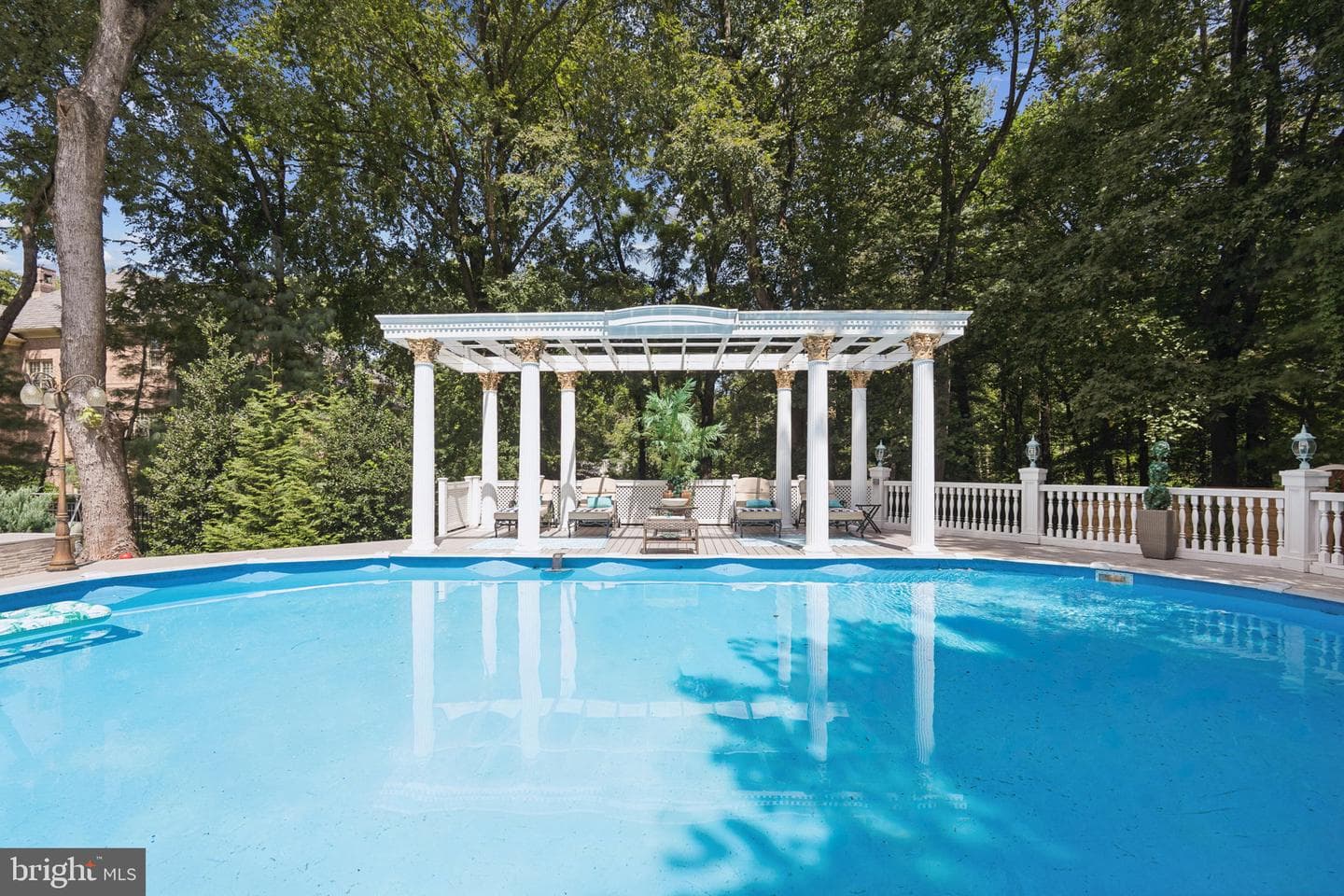 423 Seneca Road photo 38