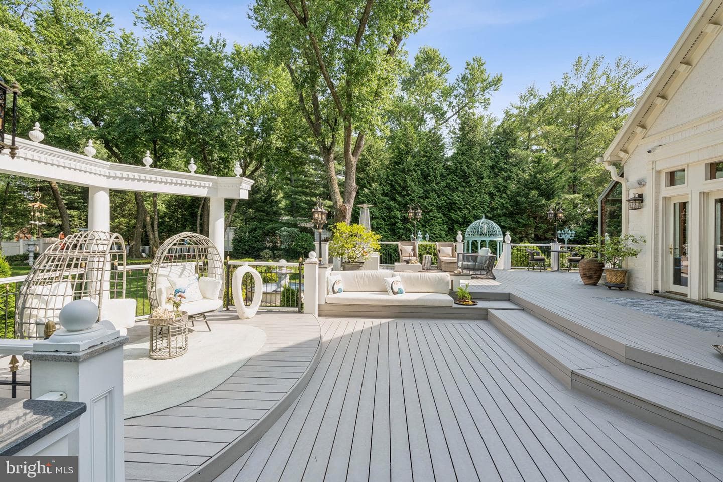423 Seneca Road photo 40