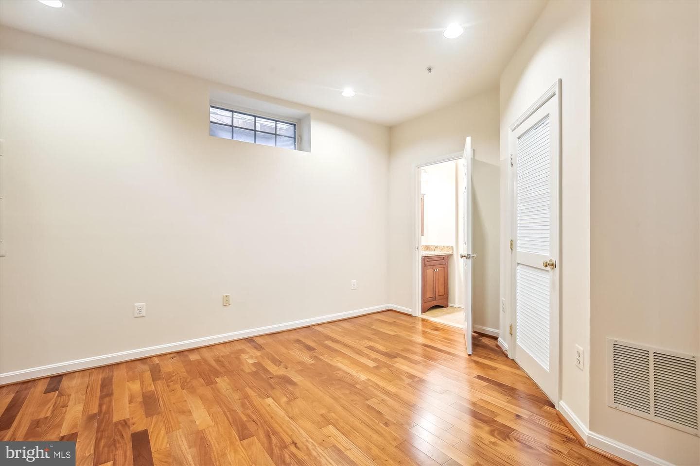 6119 Madison Crest Court photo 25