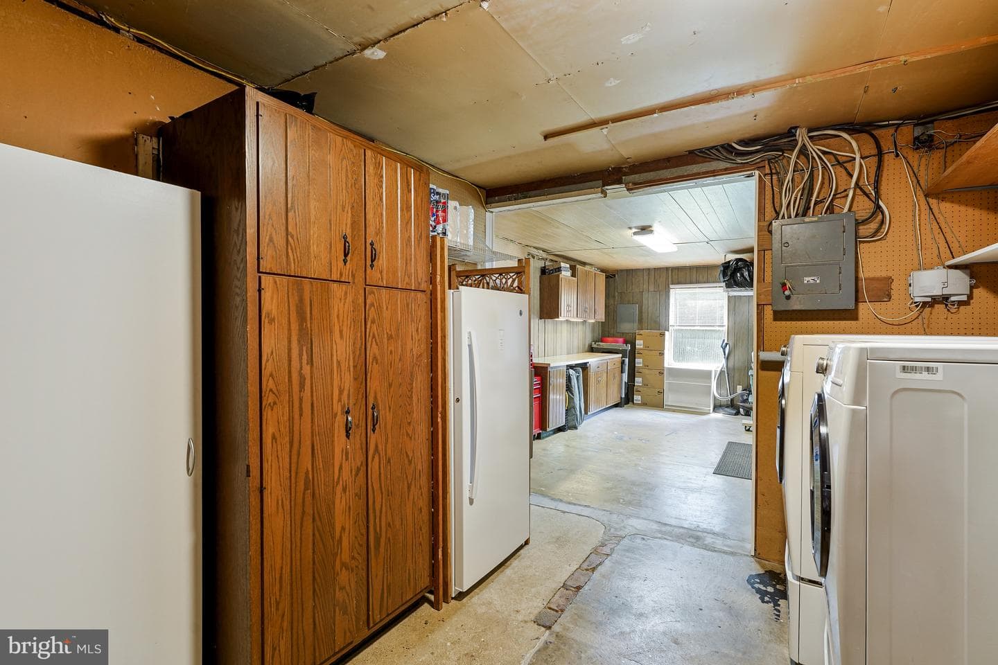 8615 Acorn Circle photo 32