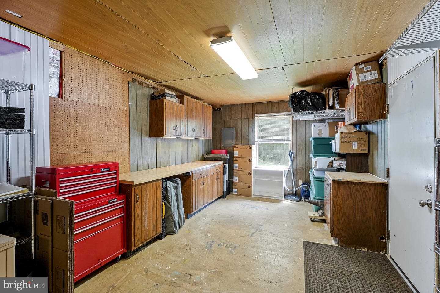 8615 Acorn Circle photo 33