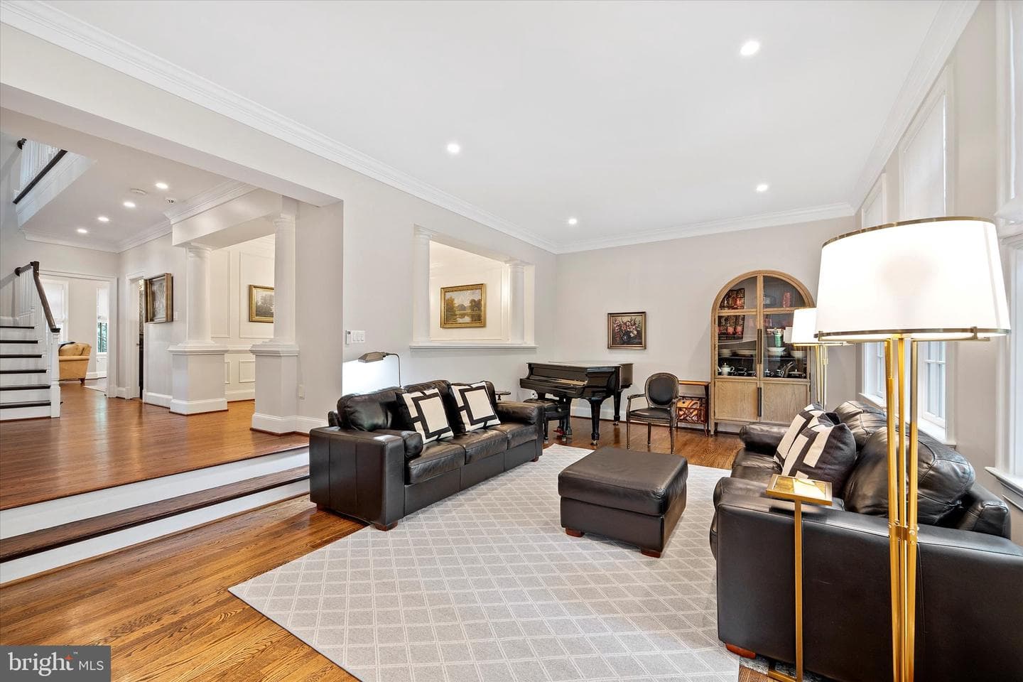 2011 Mayfair McLean Court photo 15