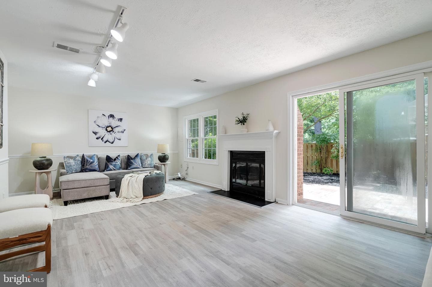 7829 Butterfield Lane photo 33