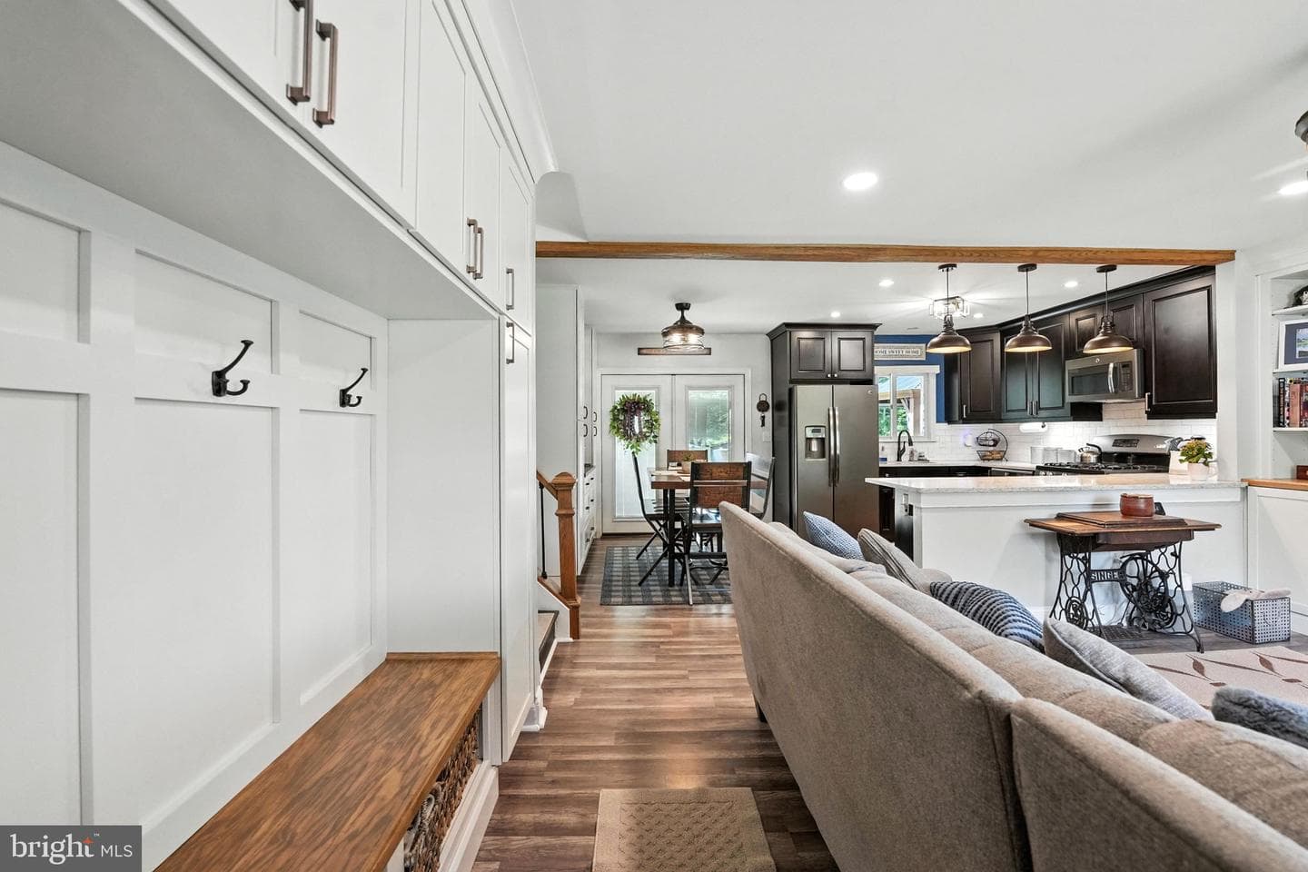 8210 Ackley Street photo 4