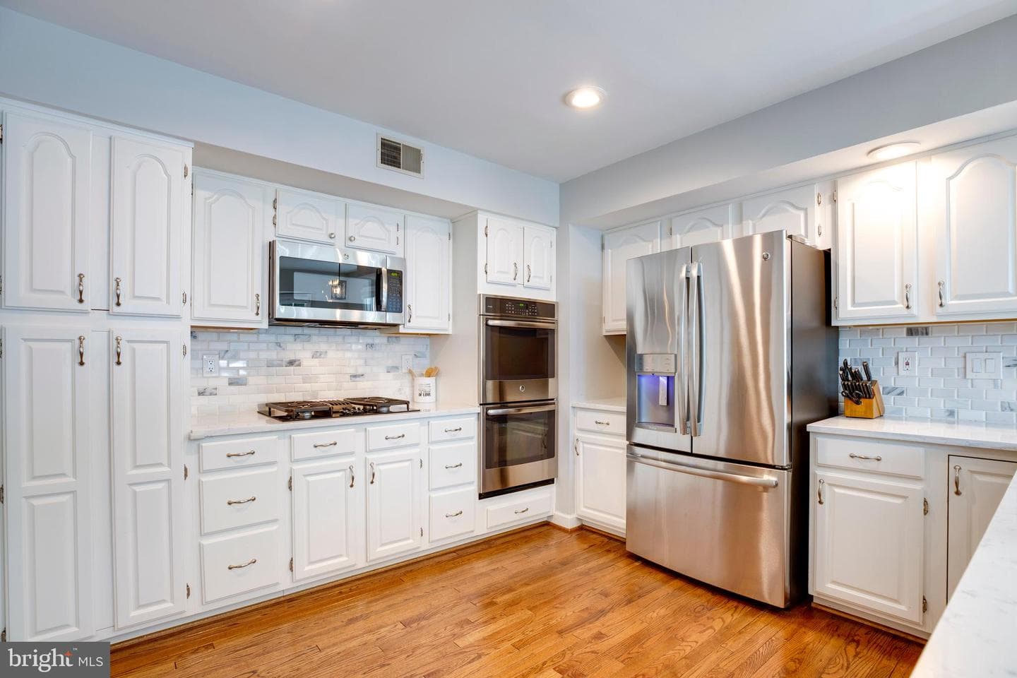8001 Gina Place photo 14