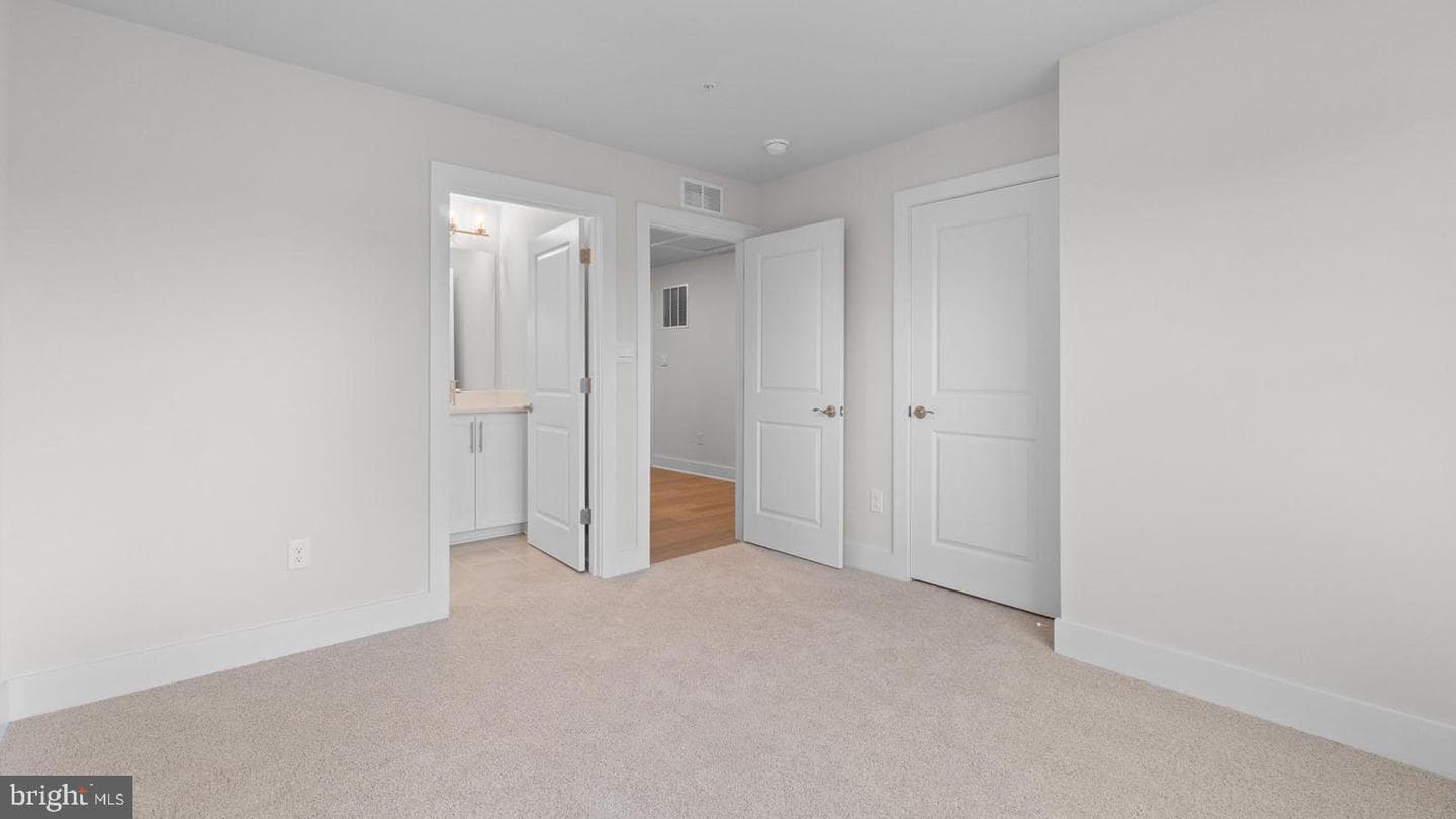 8281 Colling Manor Court photo 28