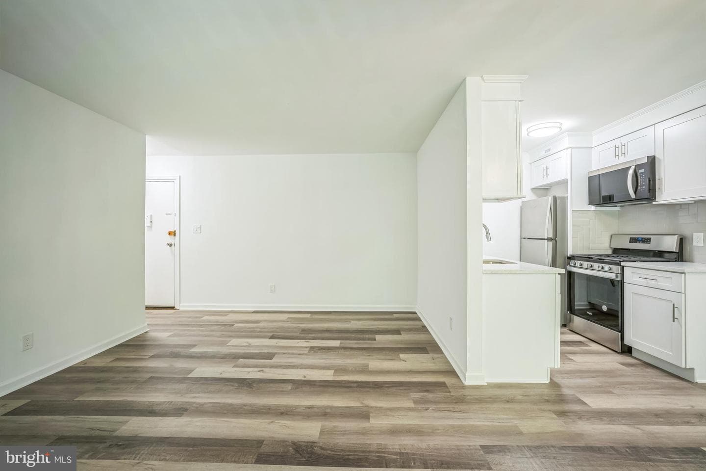 4939 Americana Drive #106 photo 15