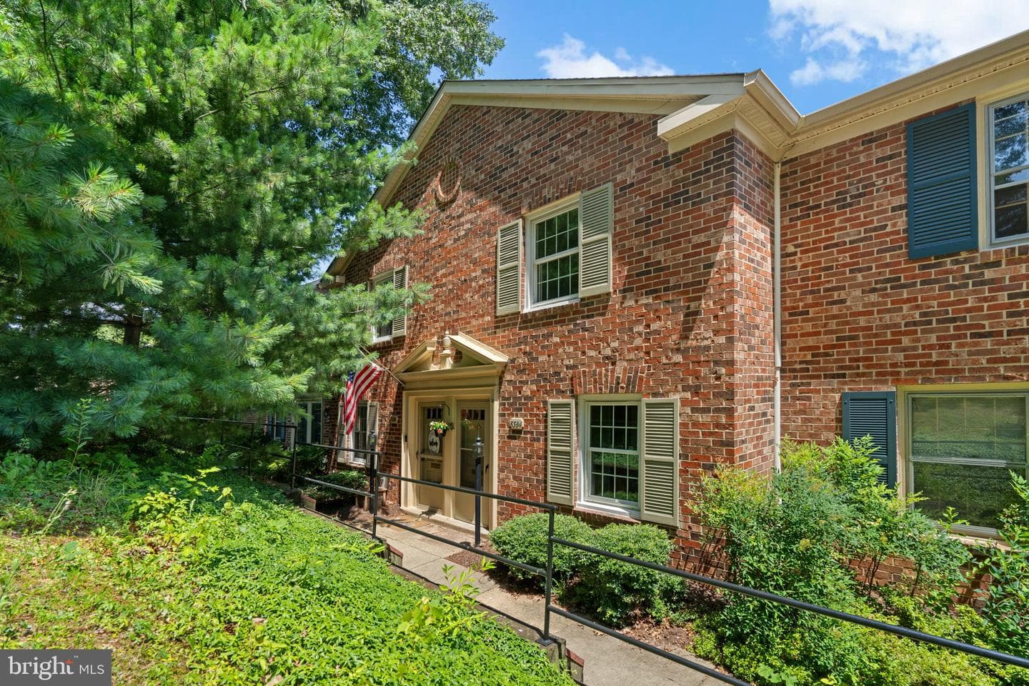 8384 Forrester Boulevard photo 2