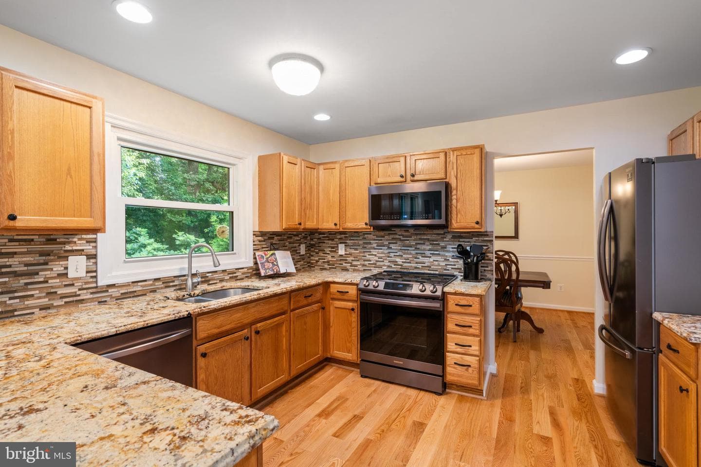 12704 Fantasia Drive photo 12