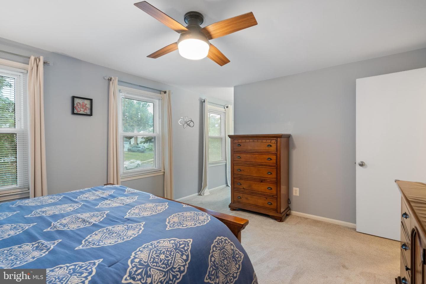 12704 Fantasia Drive photo 24