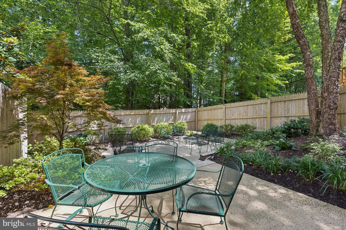 9409 Park Hunt Court photo 29