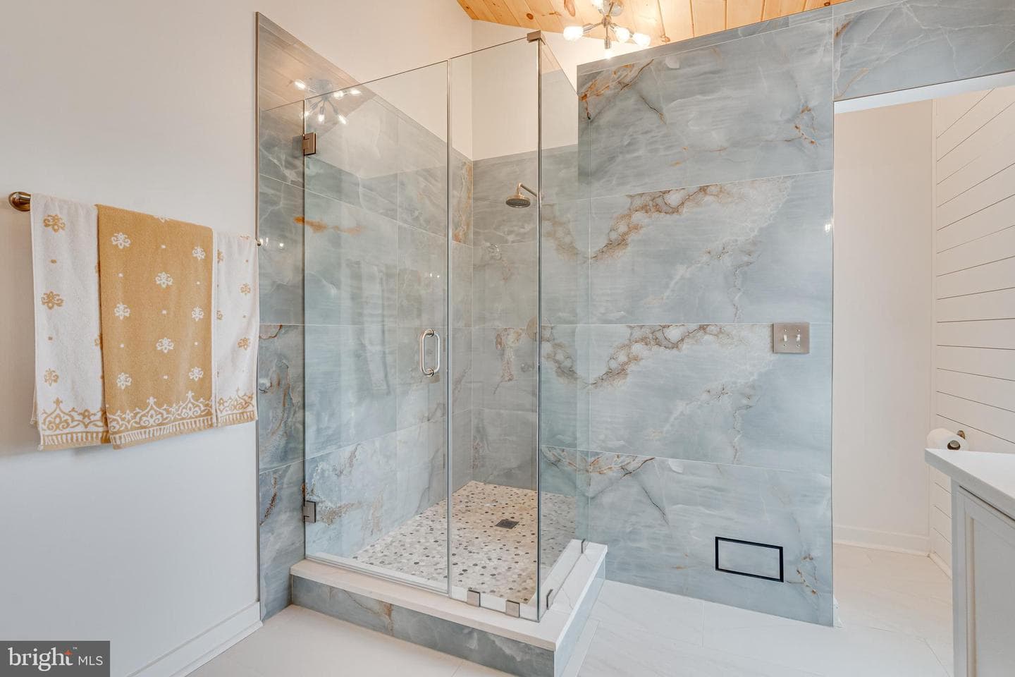 12333 Cliveden Street photo 38