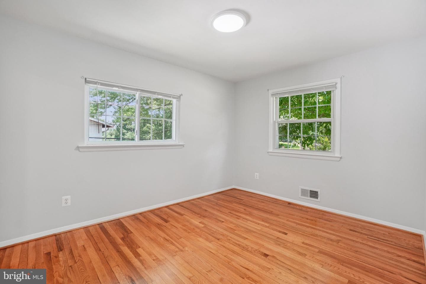 4700 Twinbrook Road photo 16