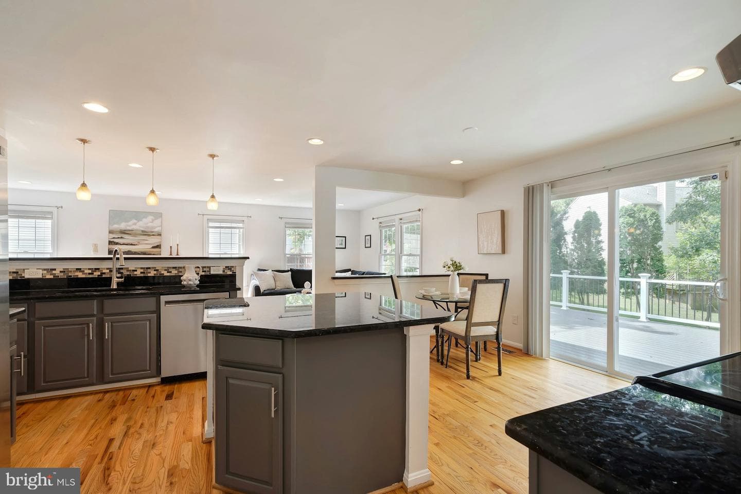 1518 Summerset Place photo 9