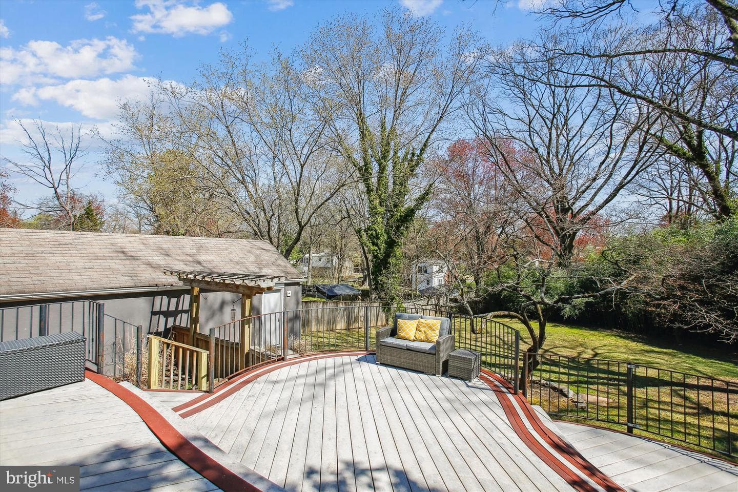 8445 Radford Avenue photo 26