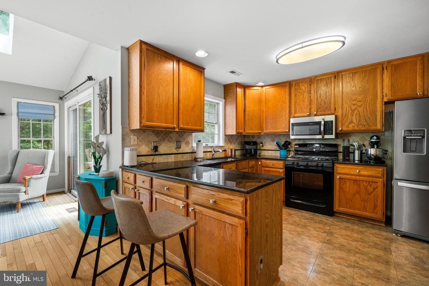 5130 Woodfield Drive photo 9