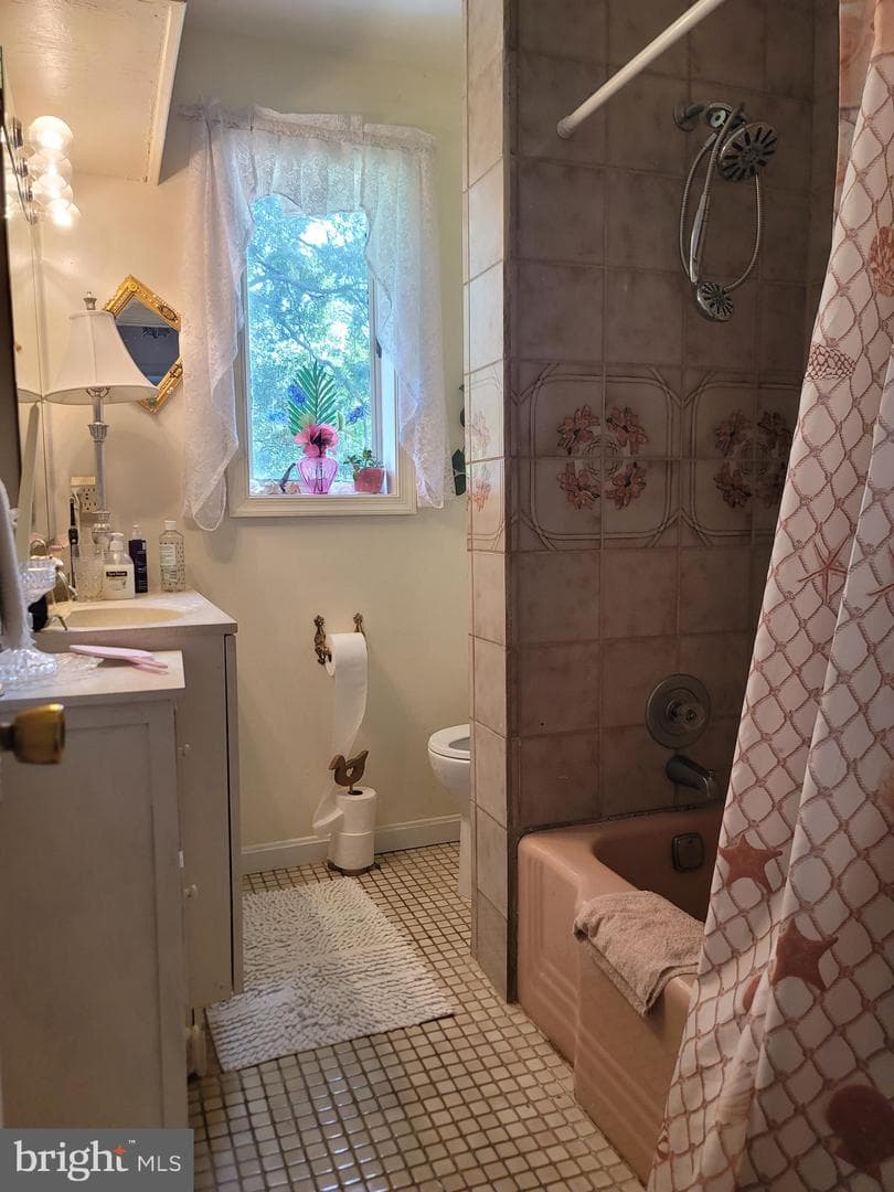 6910 Gilbert Street photo 14