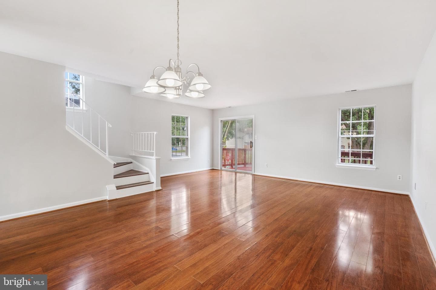 5501 Woodlawn Manor Court photo 11