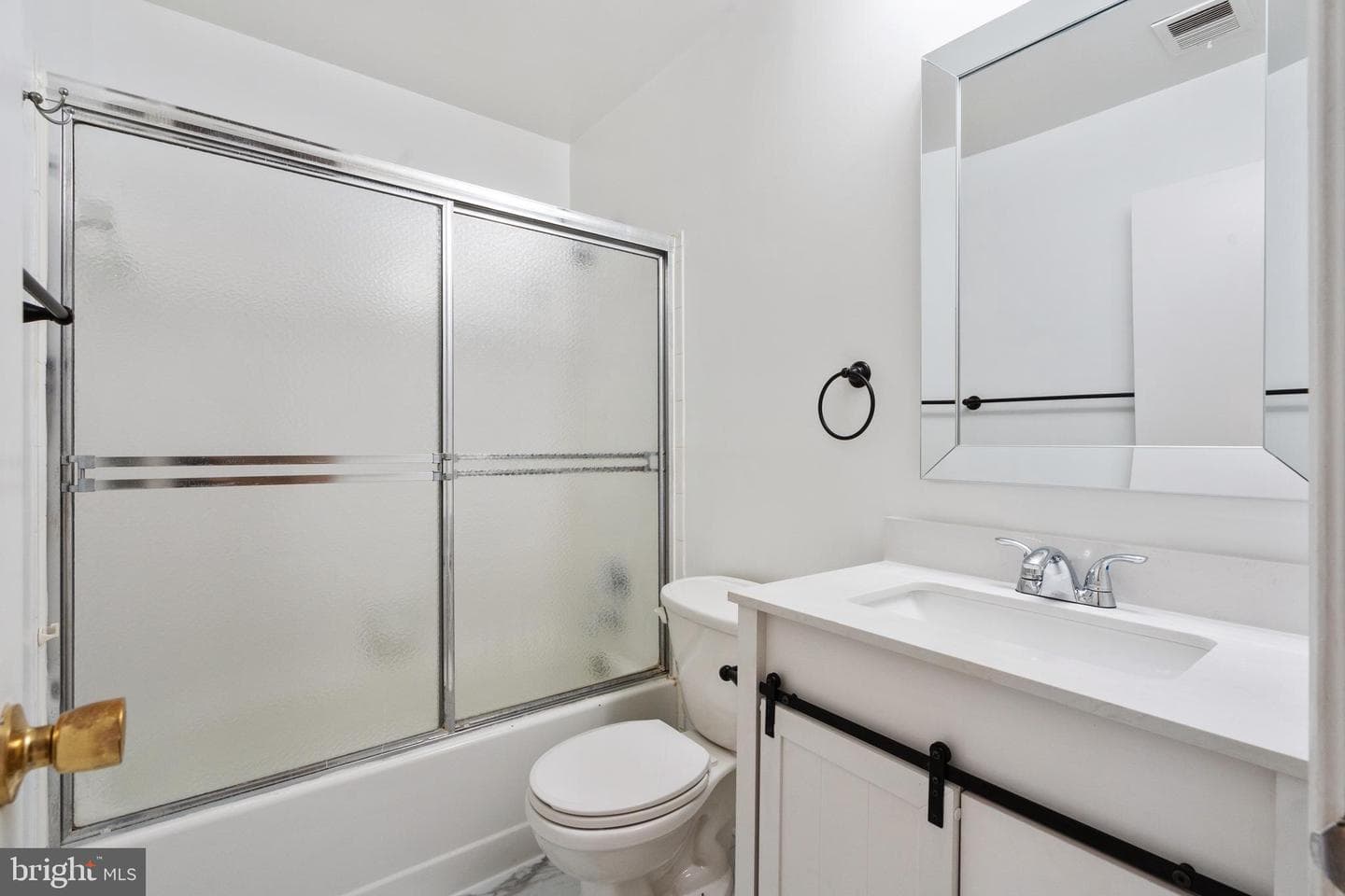 5501 Woodlawn Manor Court photo 27