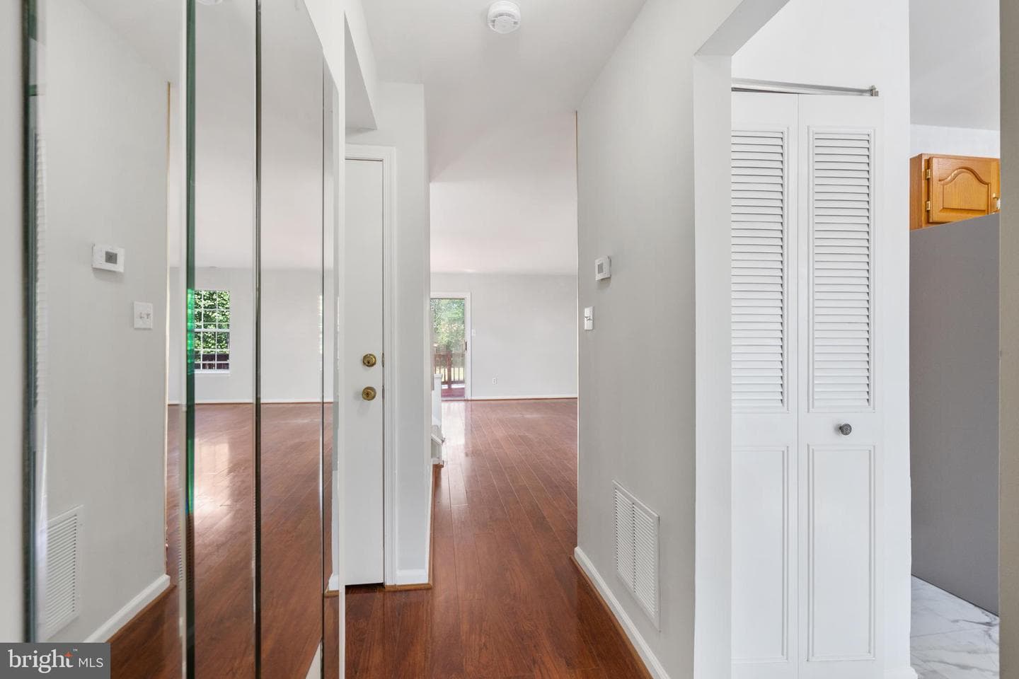 5501 Woodlawn Manor Court photo 3