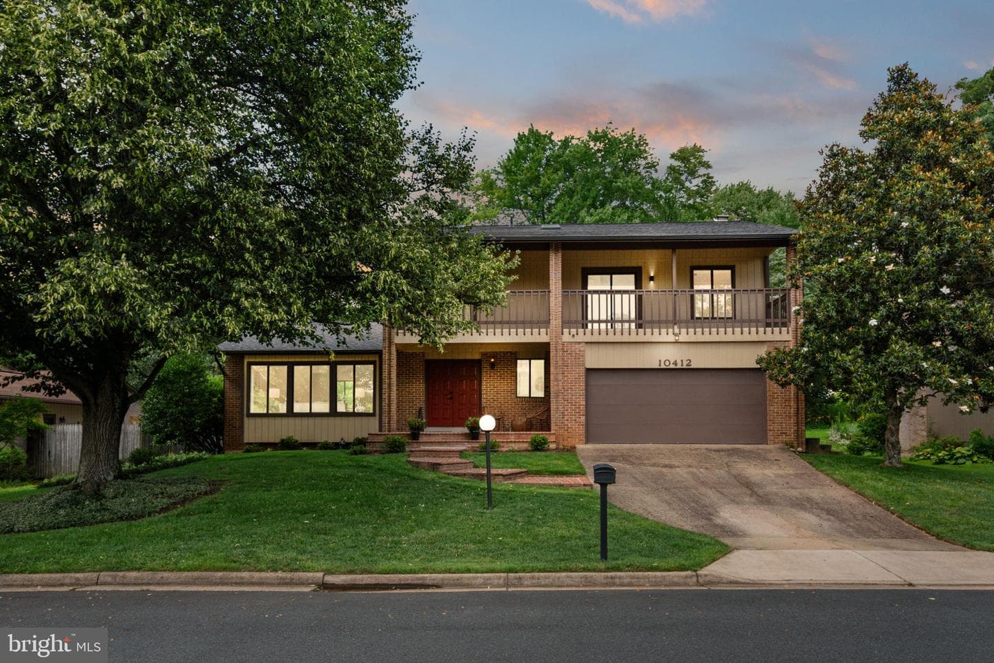 10412 Woodbury Woods Court photo 2