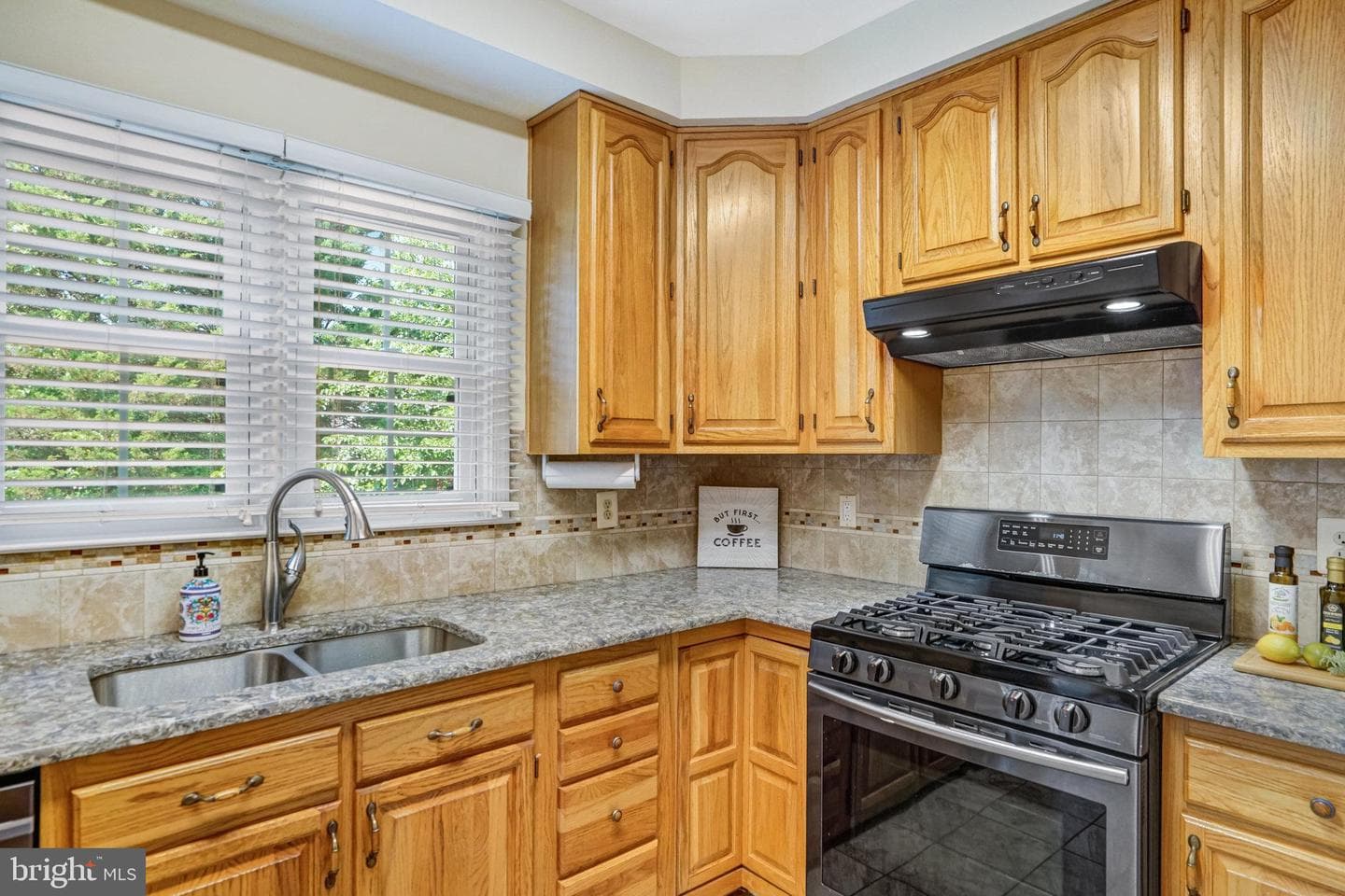 7044 Fieldhurst Court photo 20