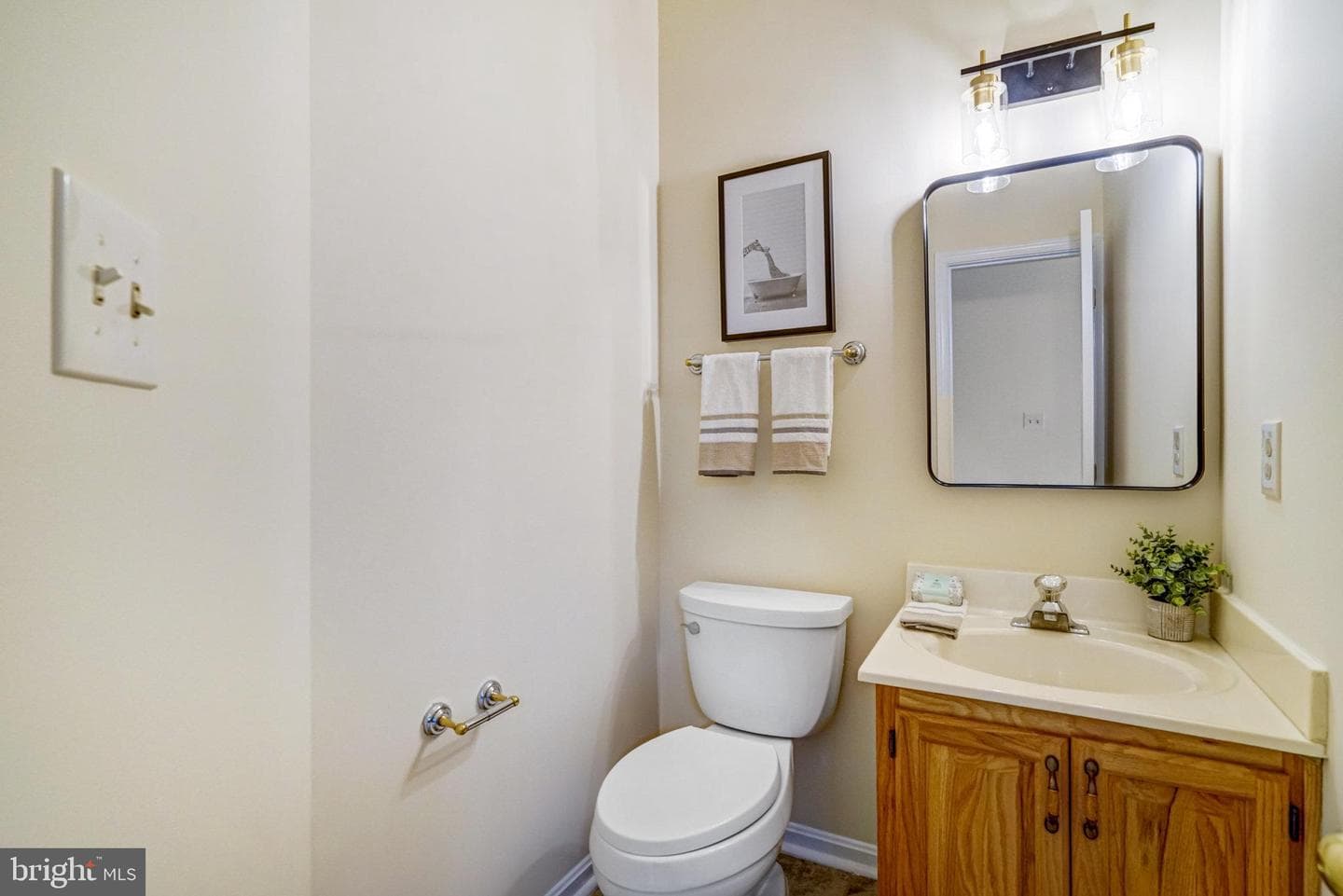 7044 Fieldhurst Court photo 24