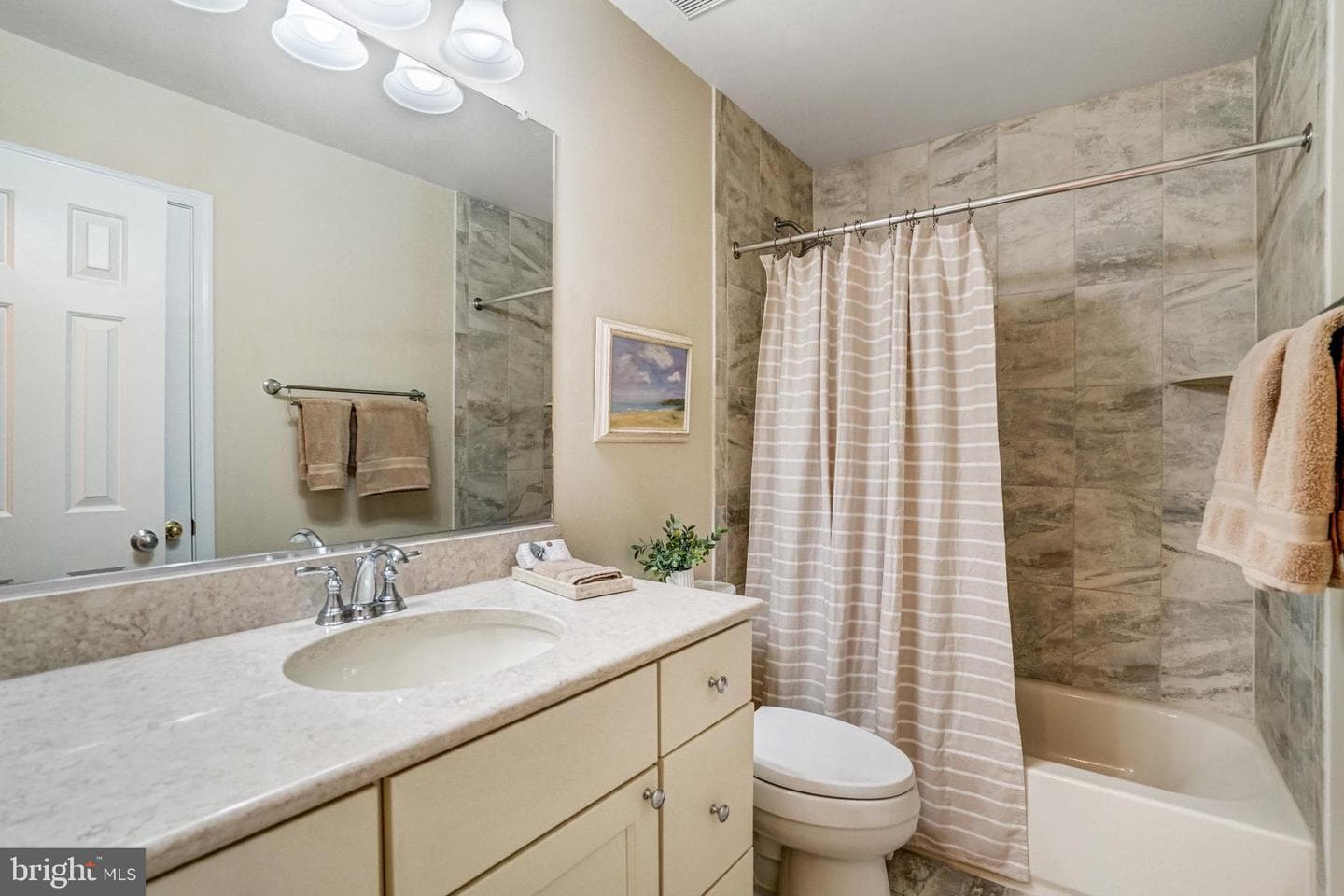 7044 Fieldhurst Court photo 30