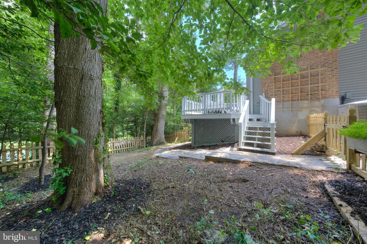 1566 Old Eaton Lane photo 92