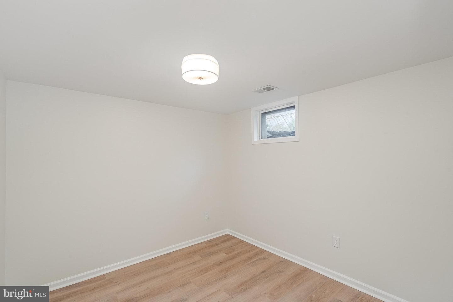 7471 Towchester Court photo 19