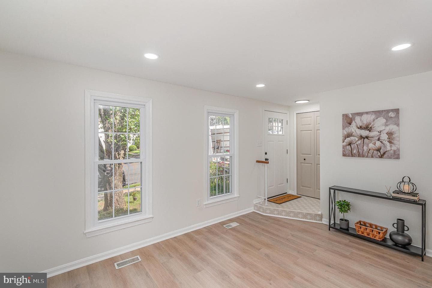 7471 Towchester Court photo 2