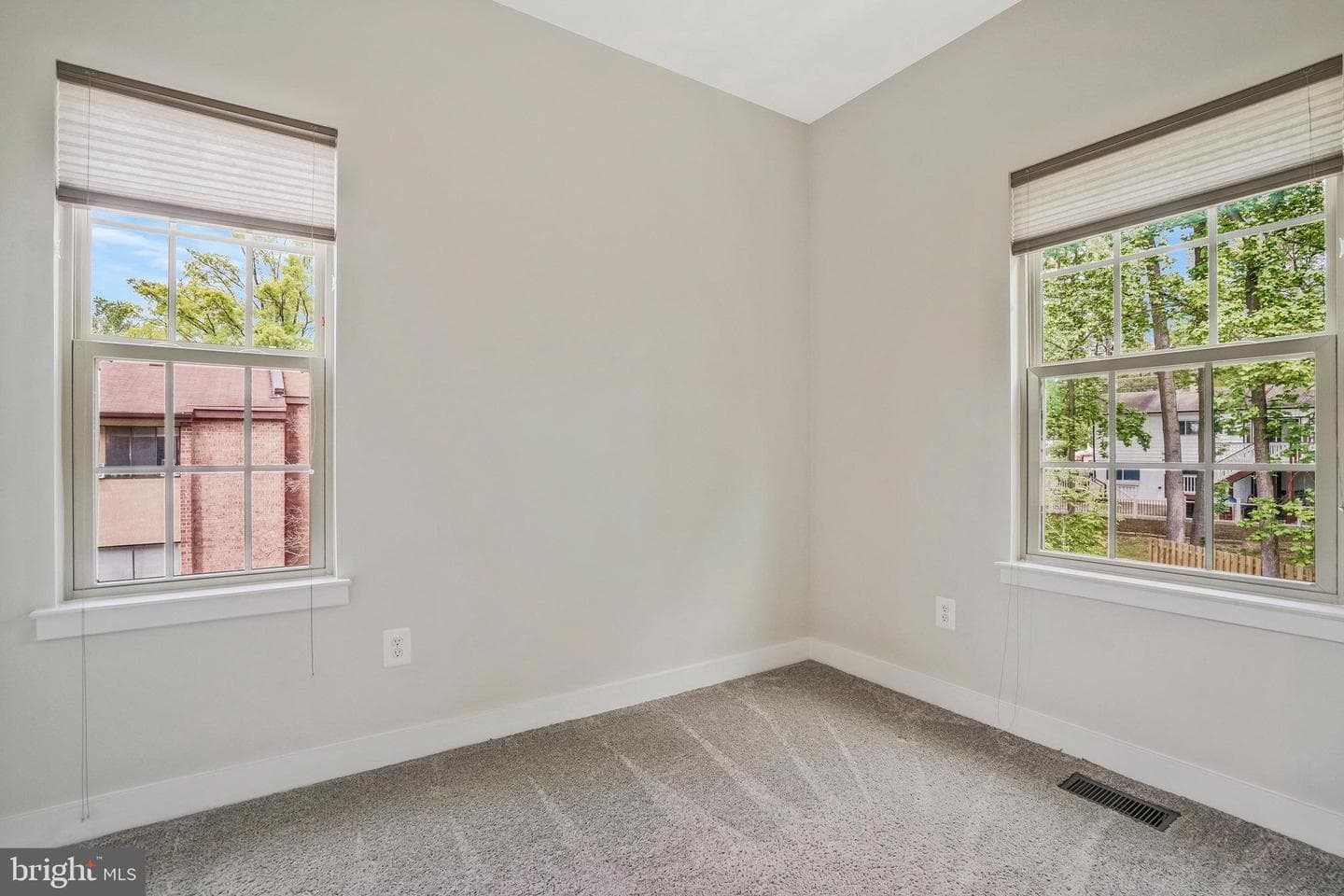 7811 Sutter Lane photo 27