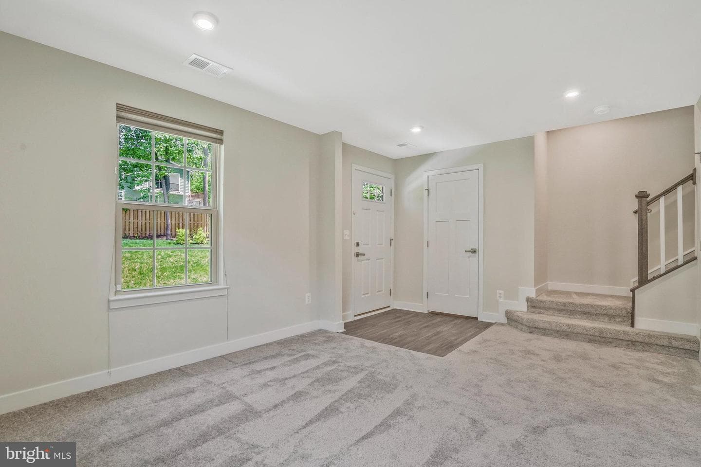 7811 Sutter Lane photo 5