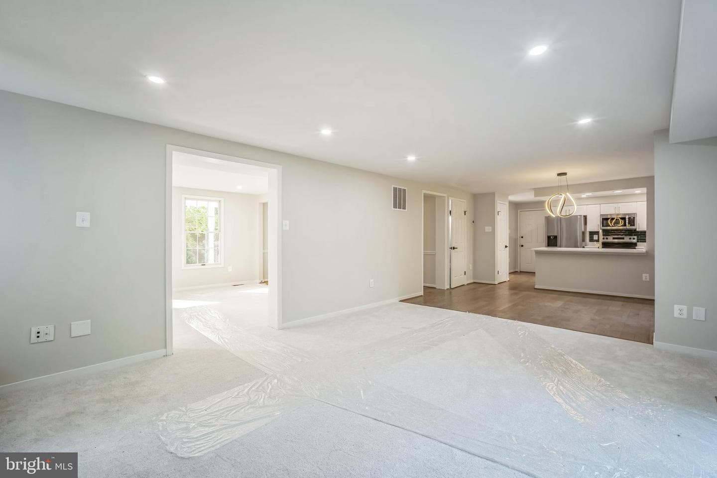 13644 Shreve Street photo 11