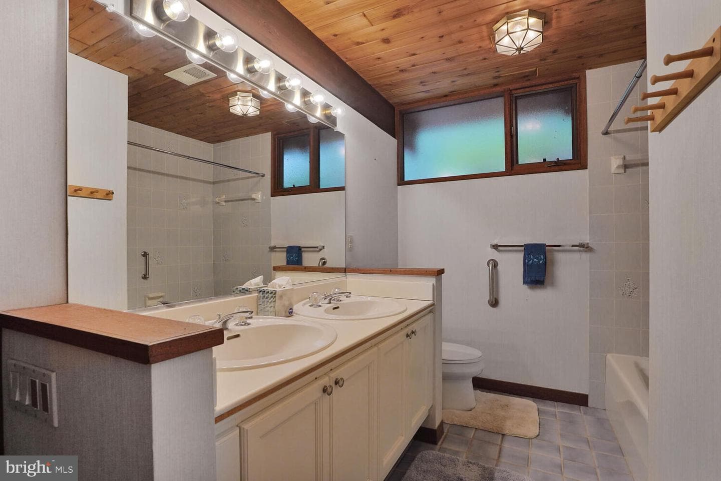 1017 Towlston Road photo 37