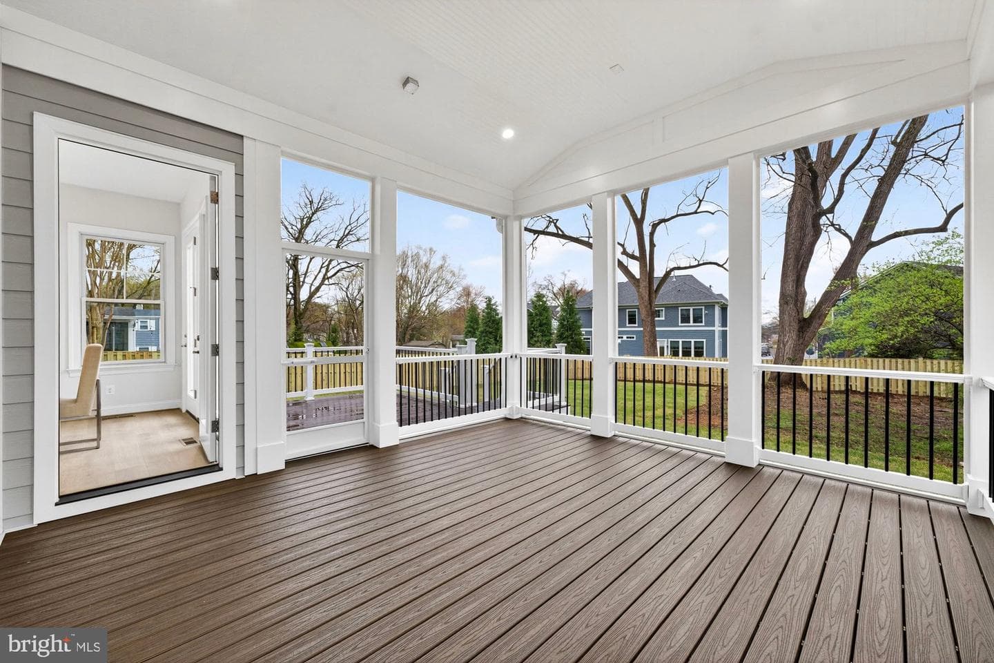 906 Frederick Street SW photo 39