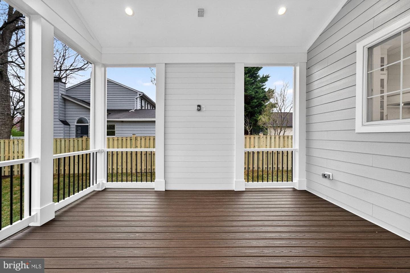 906 Frederick Street SW photo 40
