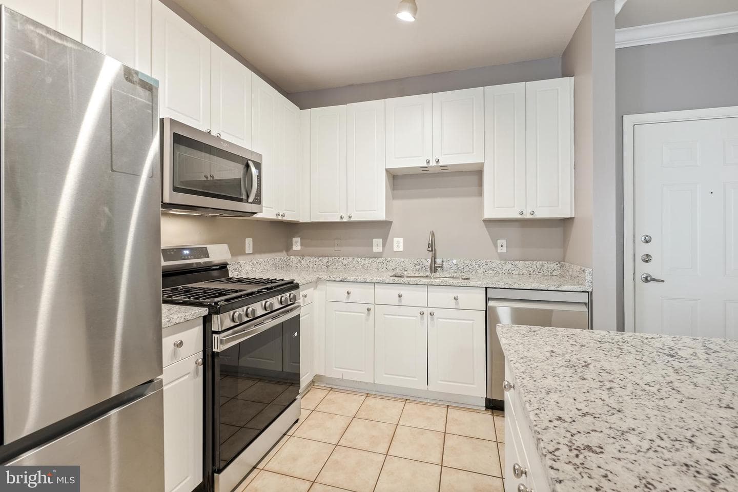 2791 Centerboro Drive #186 photo 16