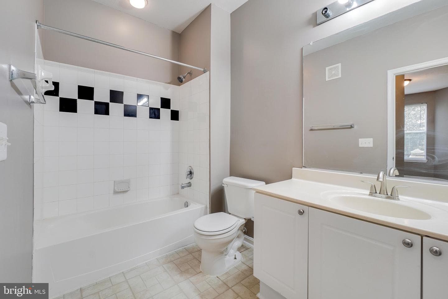 2791 Centerboro Drive #186 photo 22