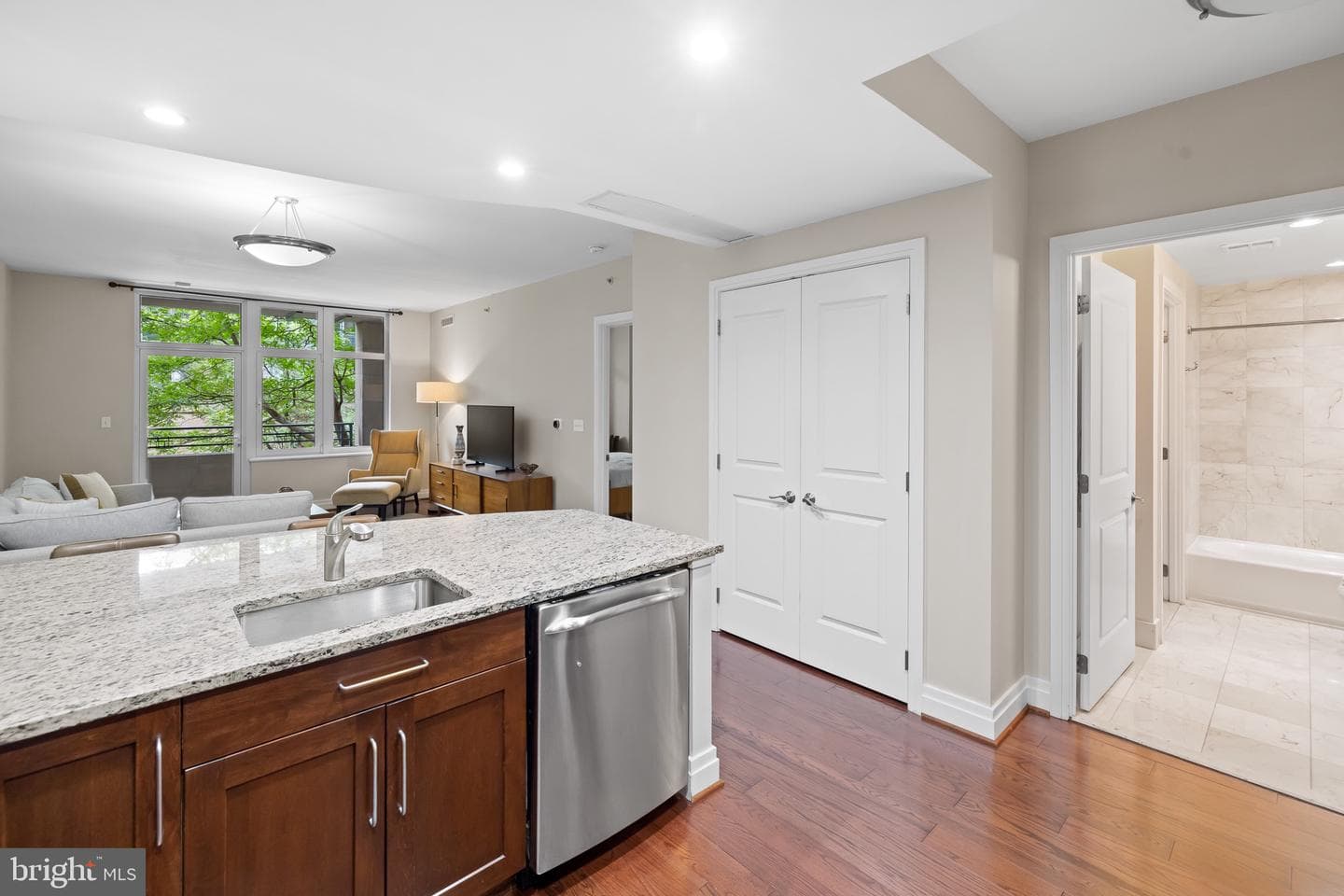 8220 Crestwood Heights Drive #213 photo 6