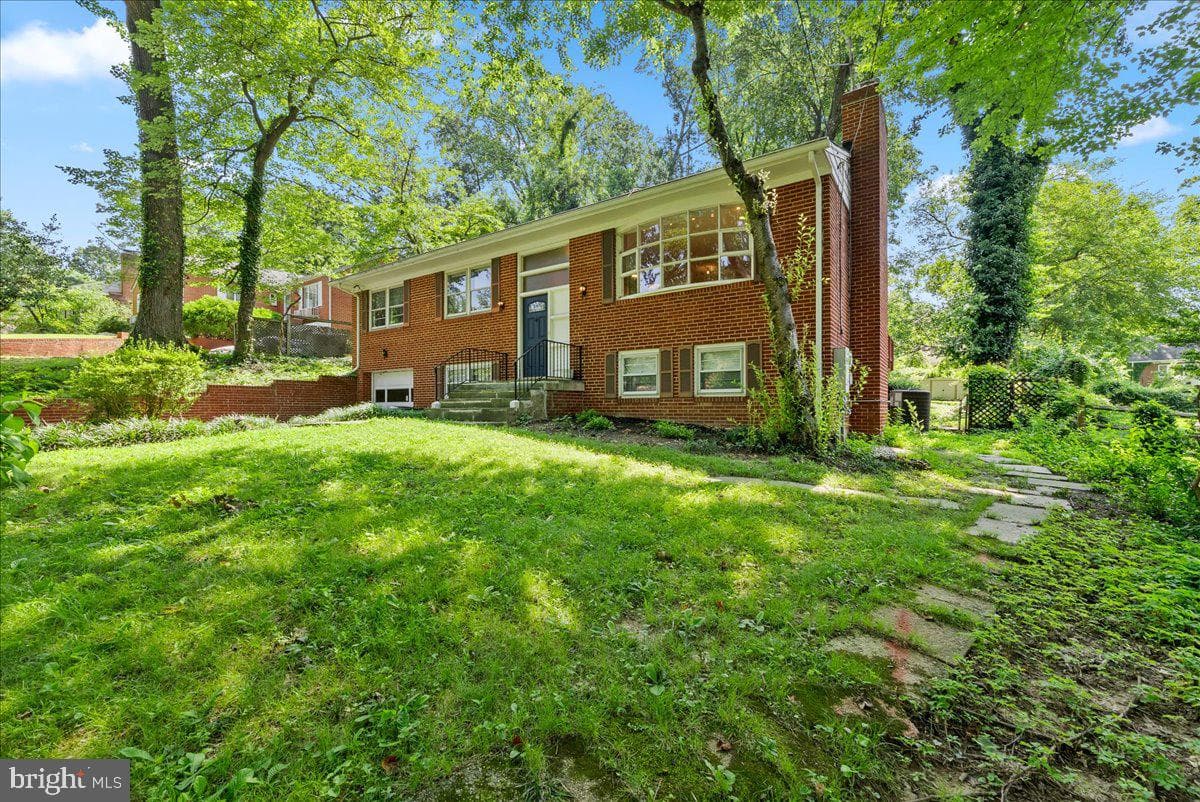 3035 Hazelton Street photo 1