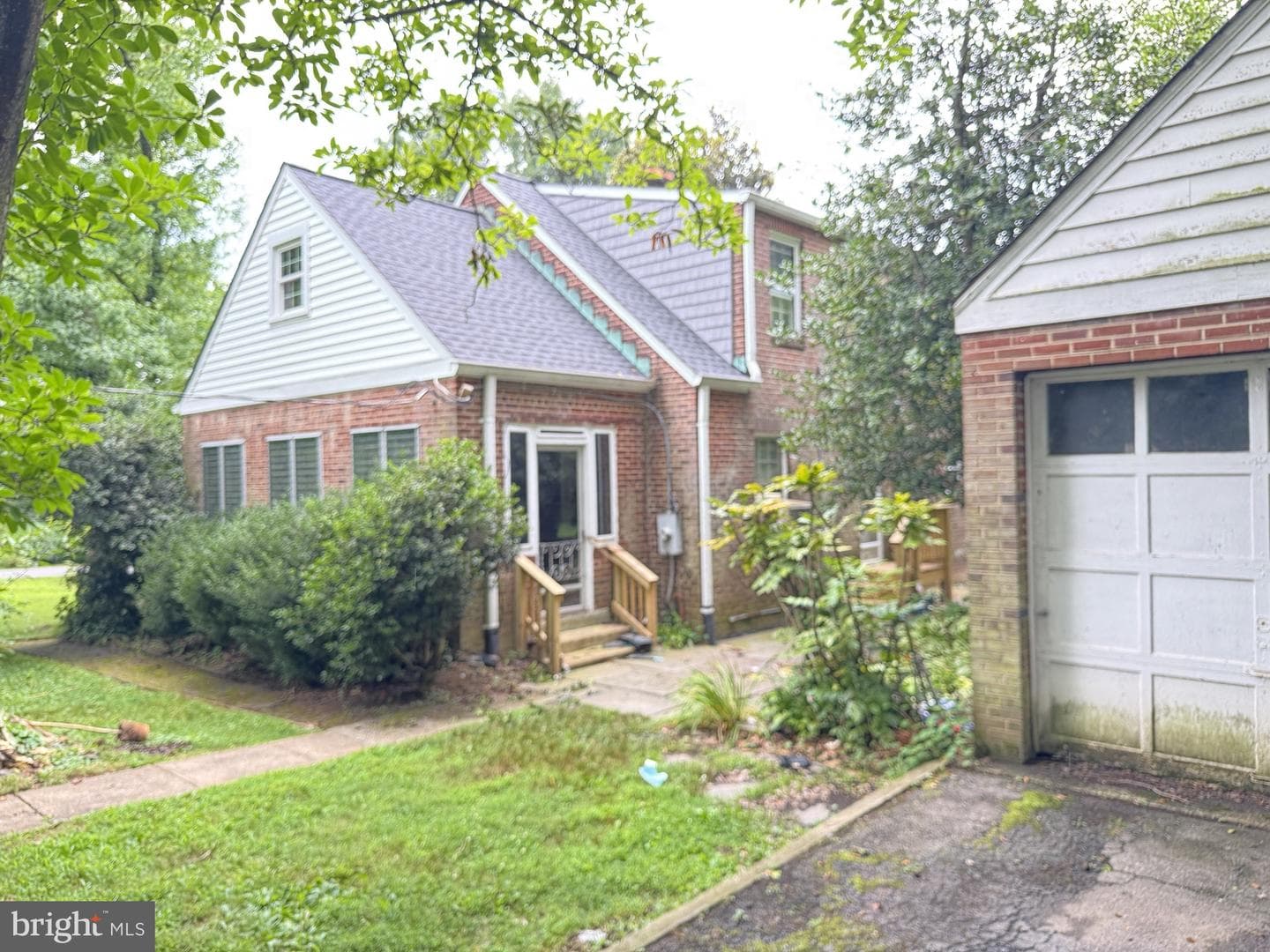 6420 Spring Terrace photo 3
