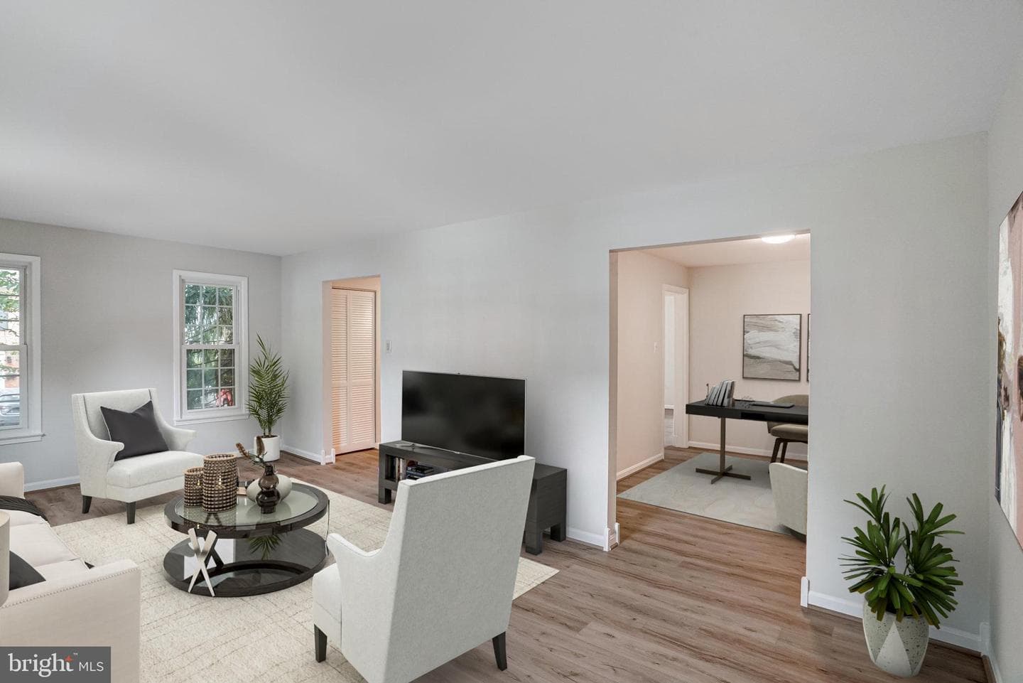 2349 Horseferry Court photo 14