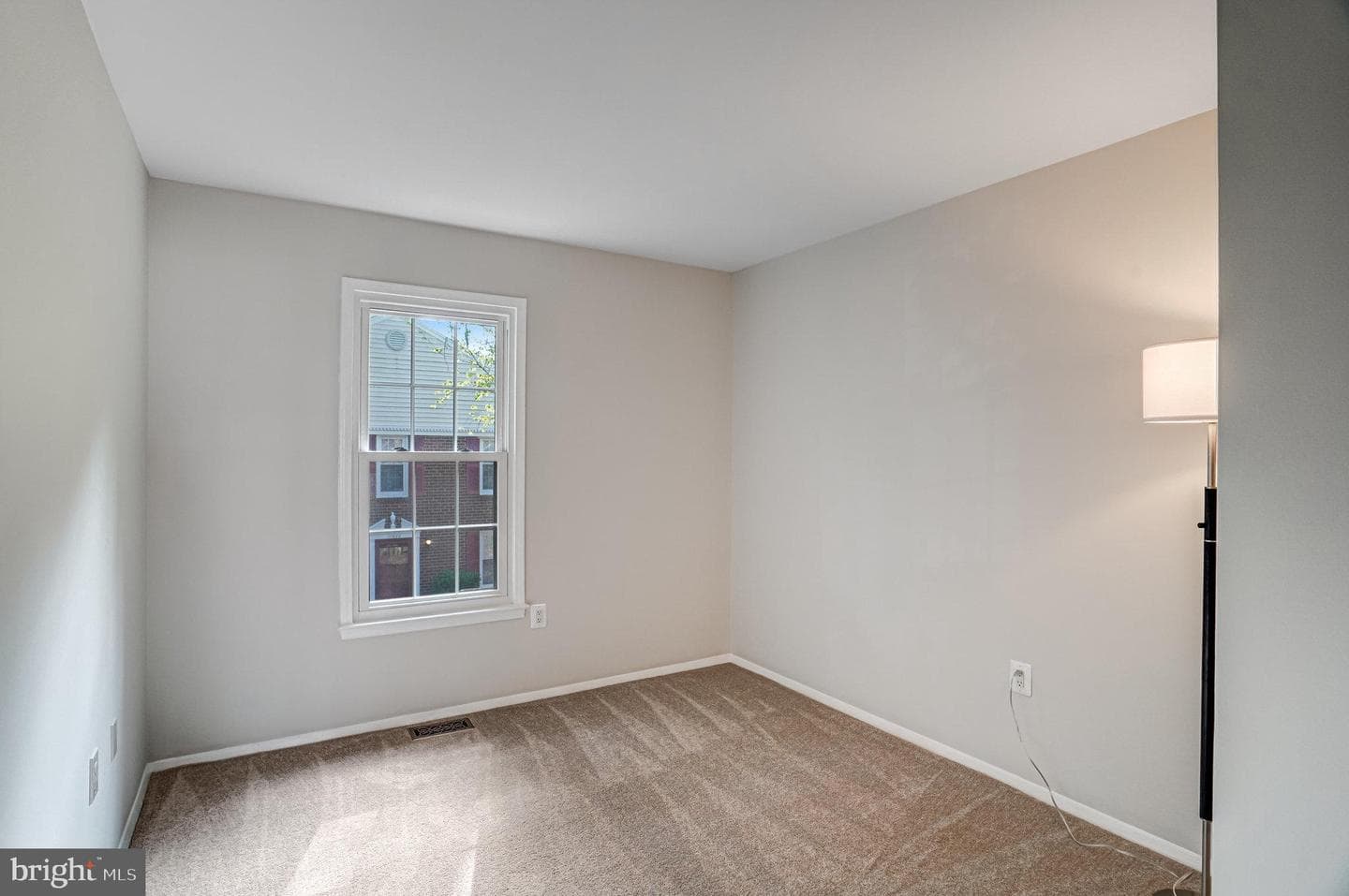 2349 Horseferry Court photo 34